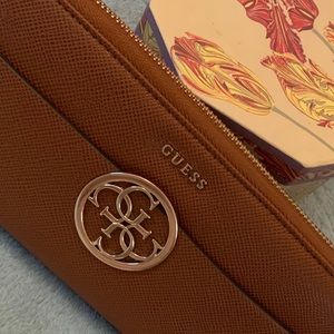 COPY - Guess brown wallet
